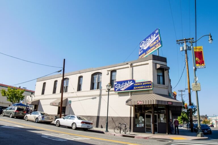Best Food in Los Angeles: Legendary Eats, Street Bites & Iconic Spots